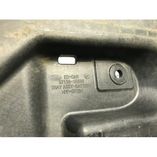 Підставка акумулятора Kia Ceed 2006-2012 371501H500